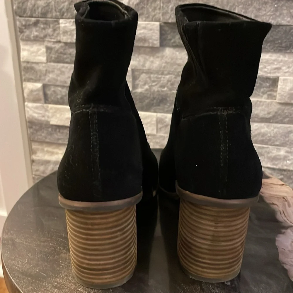 LUCKY BRAND SUEDE WOMEN BLACK BOOTIES 6.5 - Picture 4 of 9